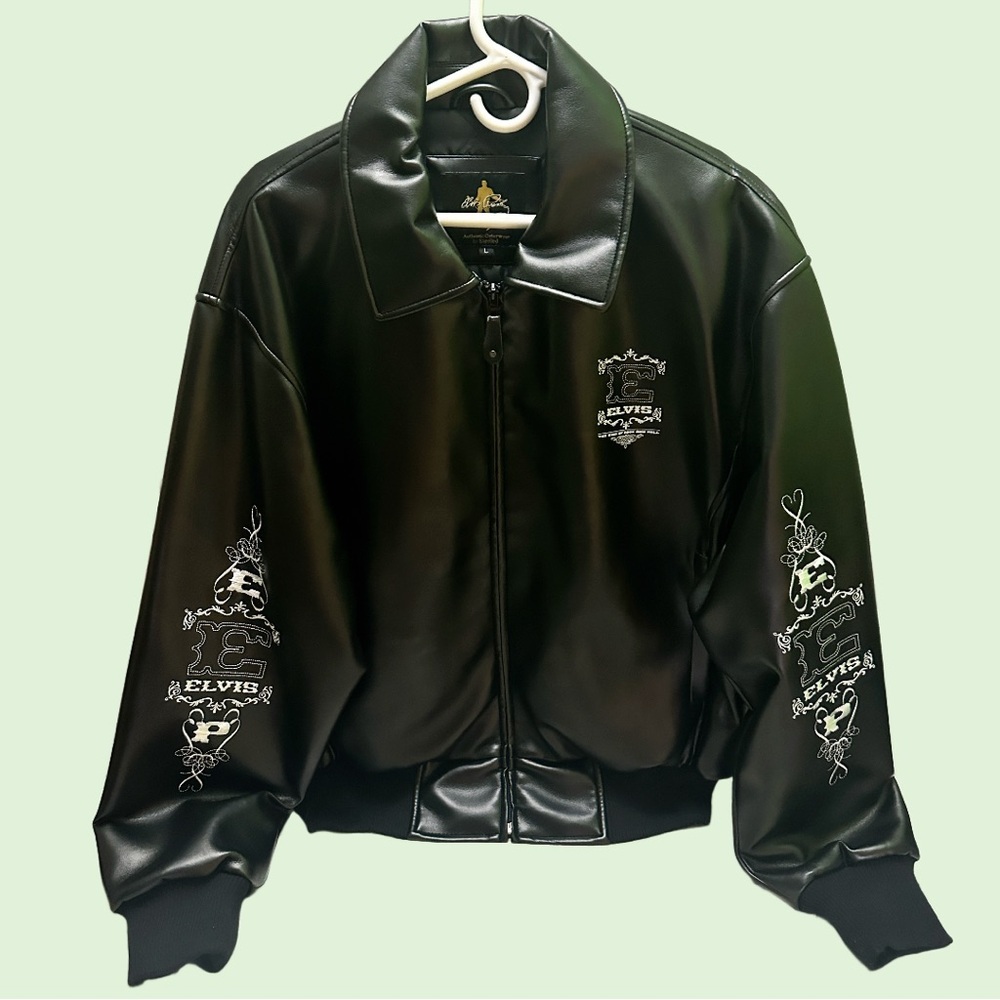 Elvis Presley Black Bomber Jacket with Ribbed Cuffs and Zip Closure size L